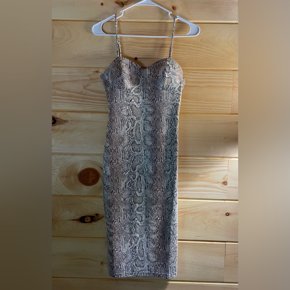 Bodycon python dress. Med